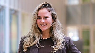 Portret van een vrouw.